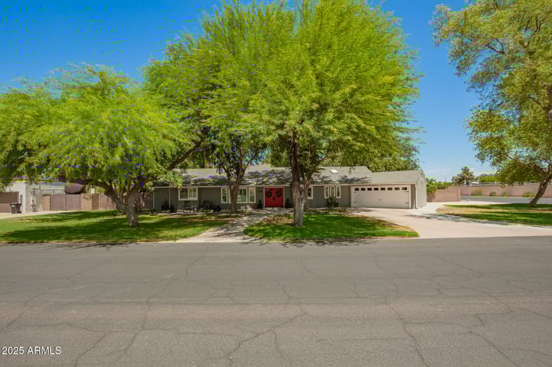 732 Redfield Rd, Gilbert, AZ 85234