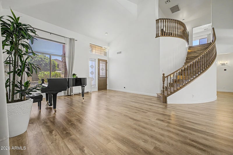 732 W Indigo Dr, Chandler, AZ 85248