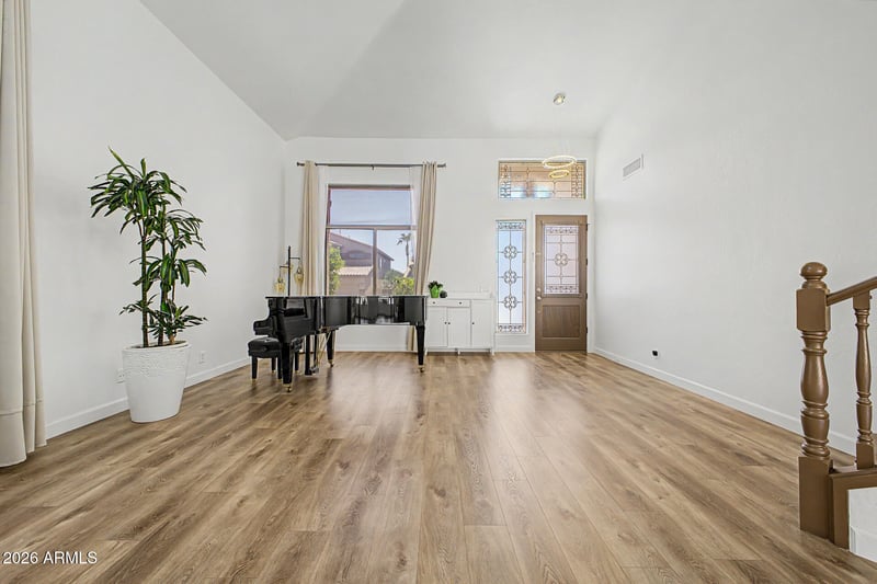 732 W Indigo Dr, Chandler, AZ 85248