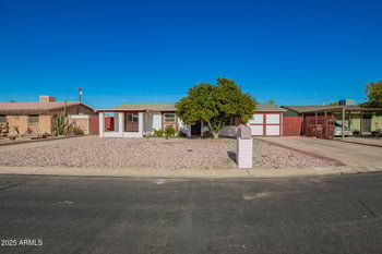 7320 Cinnabar Ave, Peoria, AZ 85345