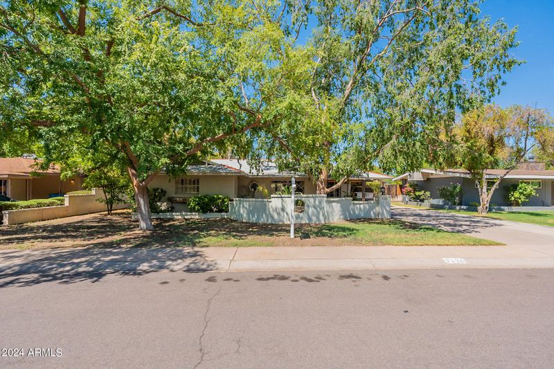 7320 N 16th Ave, Phoenix, AZ 85021