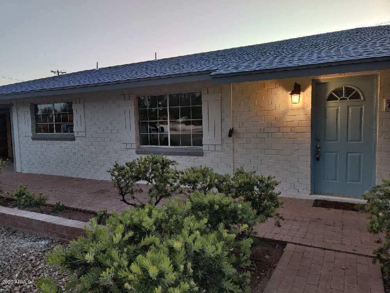 7320 N 17th Ave, Phoenix, AZ 85021