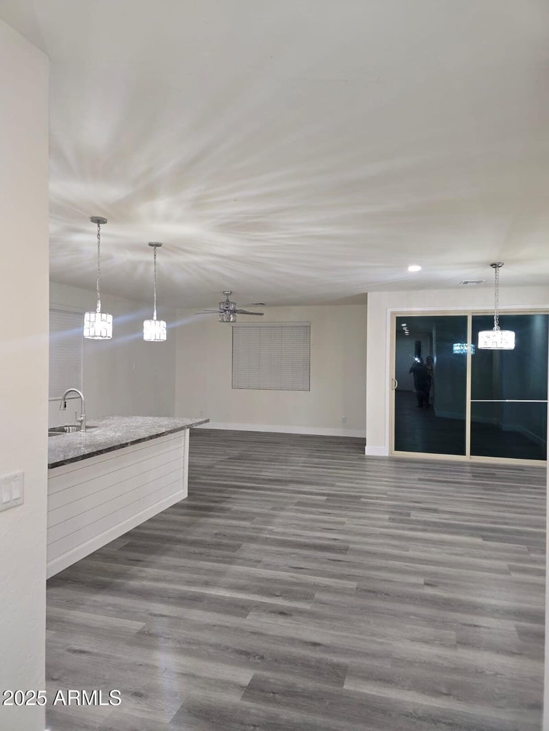 7321 123rd Dr, Glendale, AZ 85307