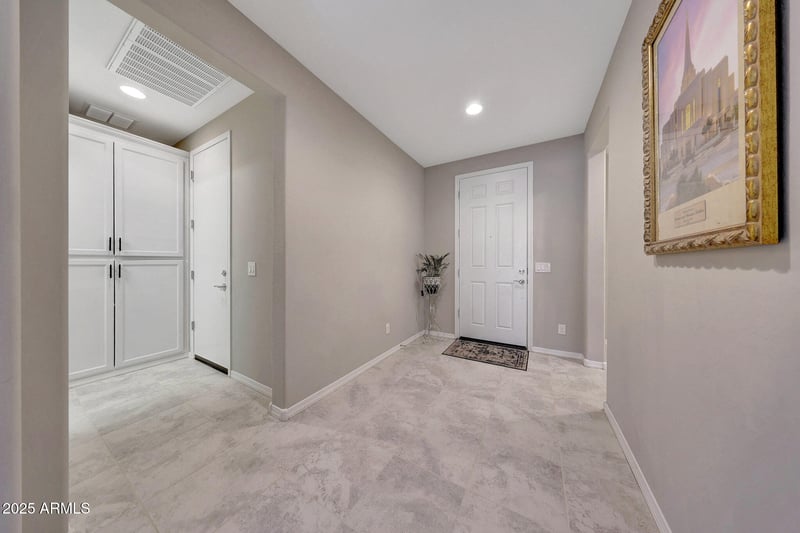 7324 Tombstone Trl, Peoria, AZ 85383