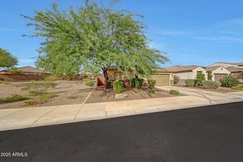 7324 Tombstone Trl, Peoria, AZ 85383