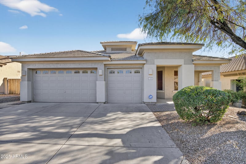 7325 Minton Cir, Mesa, AZ 85207
