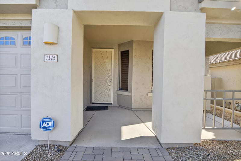 7325 Minton Cir, Mesa, AZ 85207