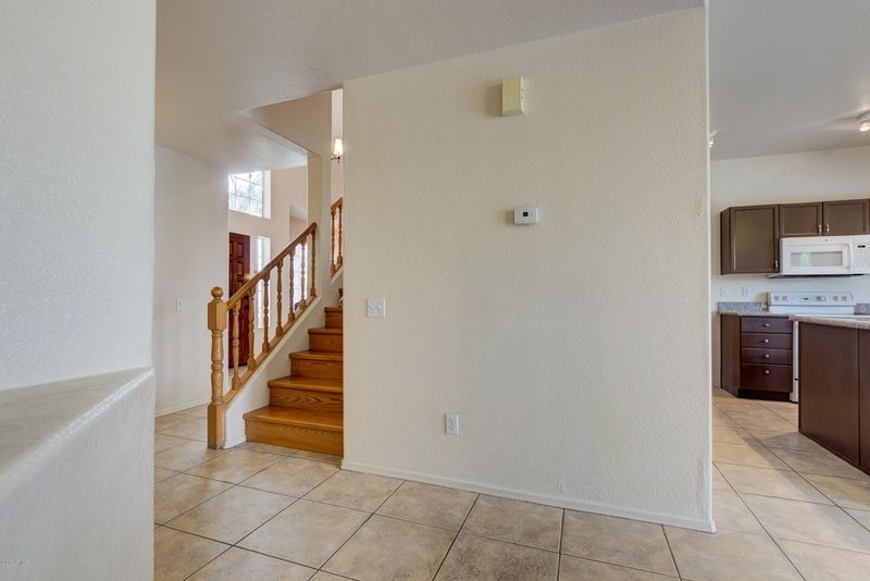7327 E June St, Mesa, AZ 85207
