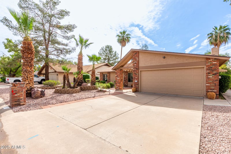 7327 Edgewood Ave, Mesa, AZ 85208