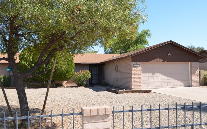 7327 N 47th Ave, Glendale, AZ 85301
