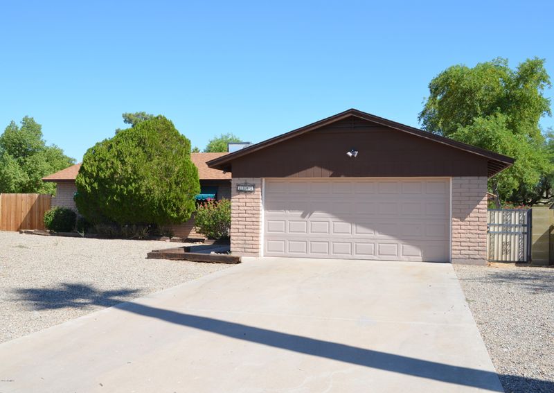 7327 N 47th Ave, Glendale, AZ 85301