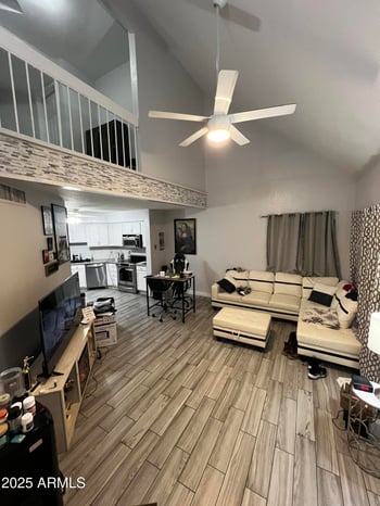 7329 43rd Ln, Glendale, AZ 85301