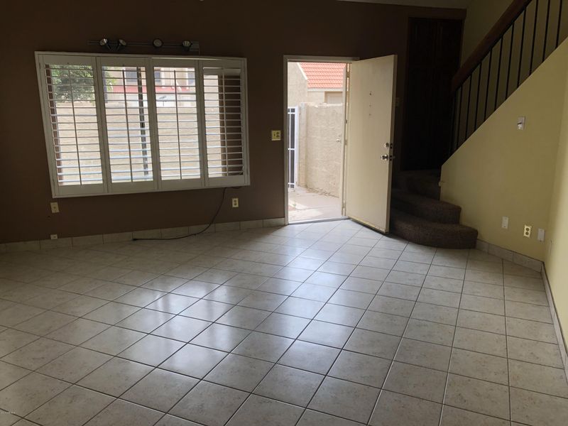 7329 N 43rd Ln, Glendale, AZ 85301