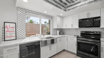 7329 Via Camello Del Norte -- #115, Scottsdale, AZ 85258