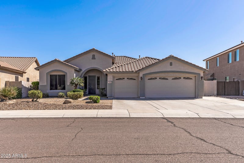 7329 Tether Trl, Peoria, AZ 85383
