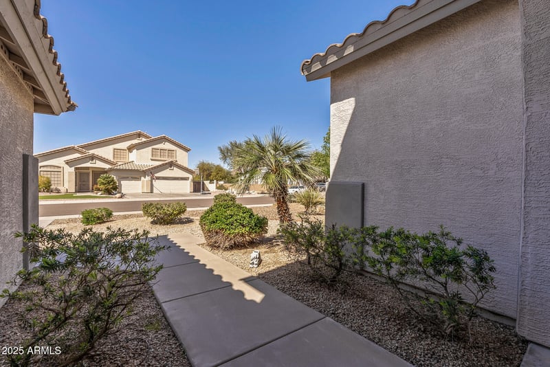 7329 Tether Trl, Peoria, AZ 85383