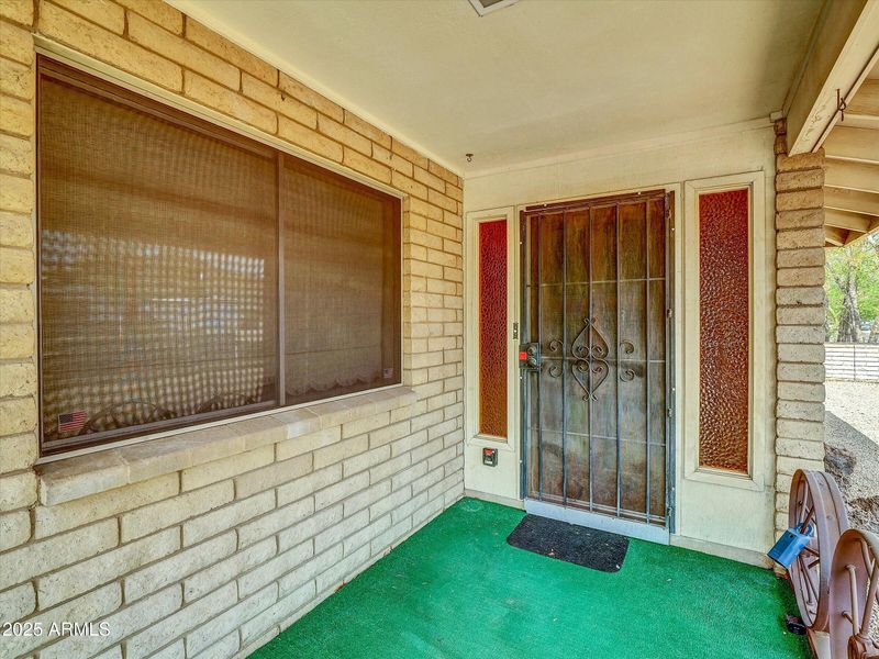 733 E Hatcher Rd, Phoenix, AZ 85020