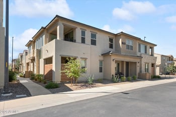 733 E Lark St #202, Gilbert, AZ 85297