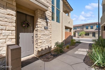 733 E Lark St #202, Gilbert, AZ 85297