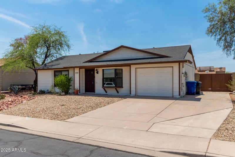 733 Halifax St, Mesa, AZ 85203