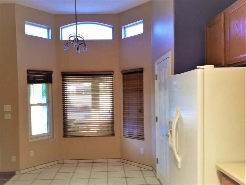 733 S St Paul Cir, Mesa, AZ 85206