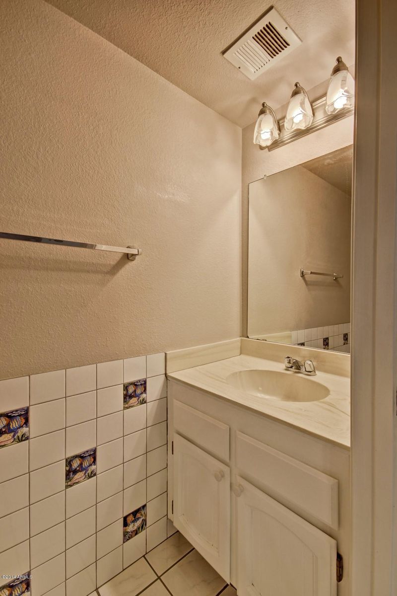 7330 W Meadowbrook Ave, Phoenix, AZ 85033