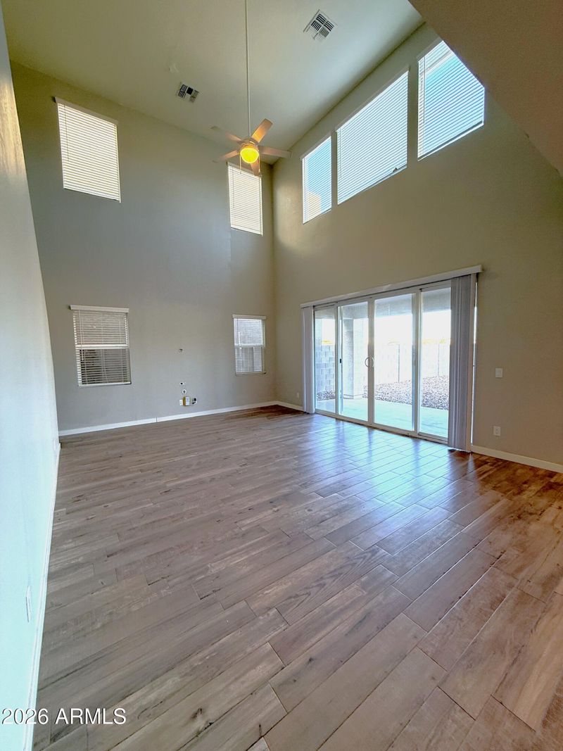 7331 S 23rd Dr, Phoenix, AZ 85041