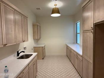 7331 Lisbon Ln, Peoria, AZ 85381