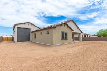 7331 Lisbon Ln, Peoria, AZ 85381