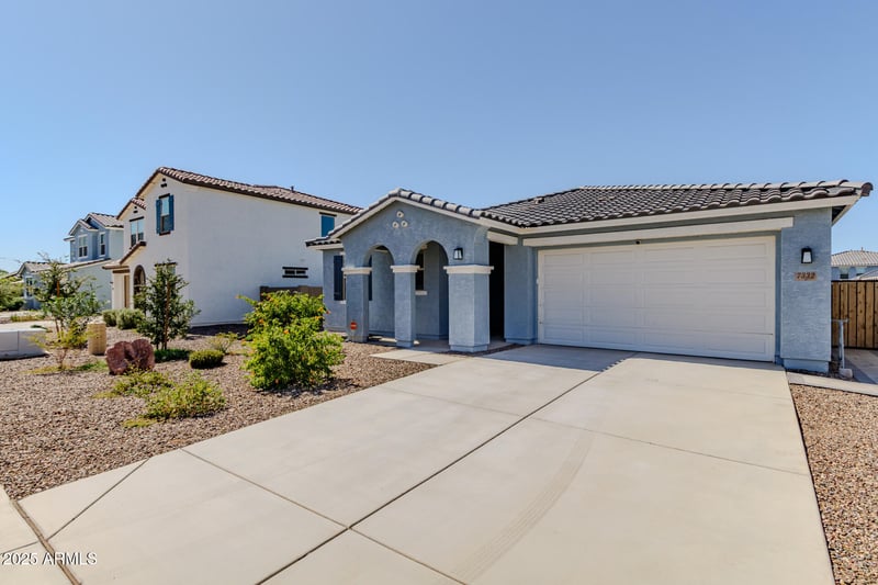 7332 Briarwood Ln, Gilbert, AZ 85298