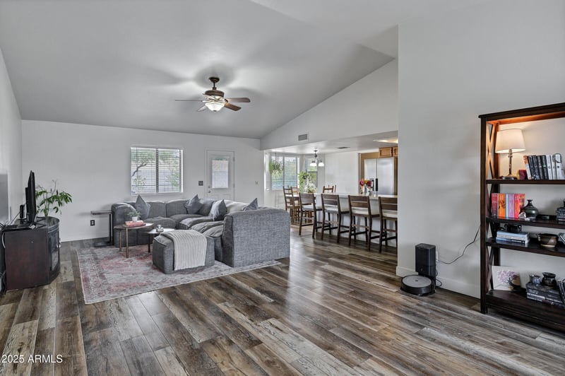 7332 Halifax St, Mesa, AZ 85207