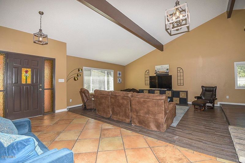 7332 N 46th Cir, Glendale, AZ 85301