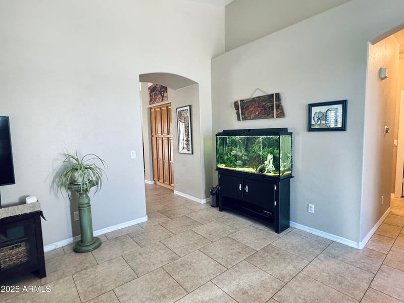 7334 82nd Ave, Glendale, AZ 85303