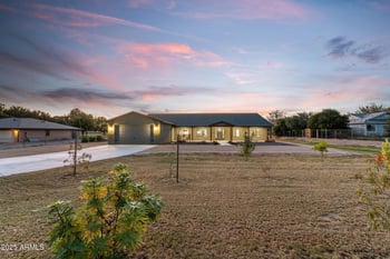 7336 N 181st Ave, Waddell, AZ 85355