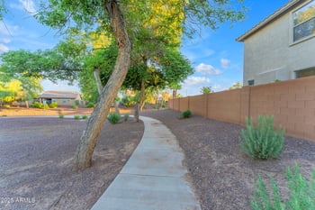 7337 Valencia Dr, Laveen, AZ 85339