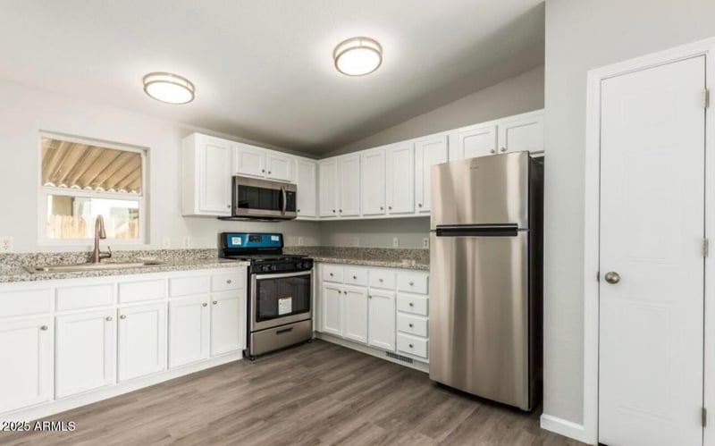 7338 Baseline Rd, Mesa, AZ 85209