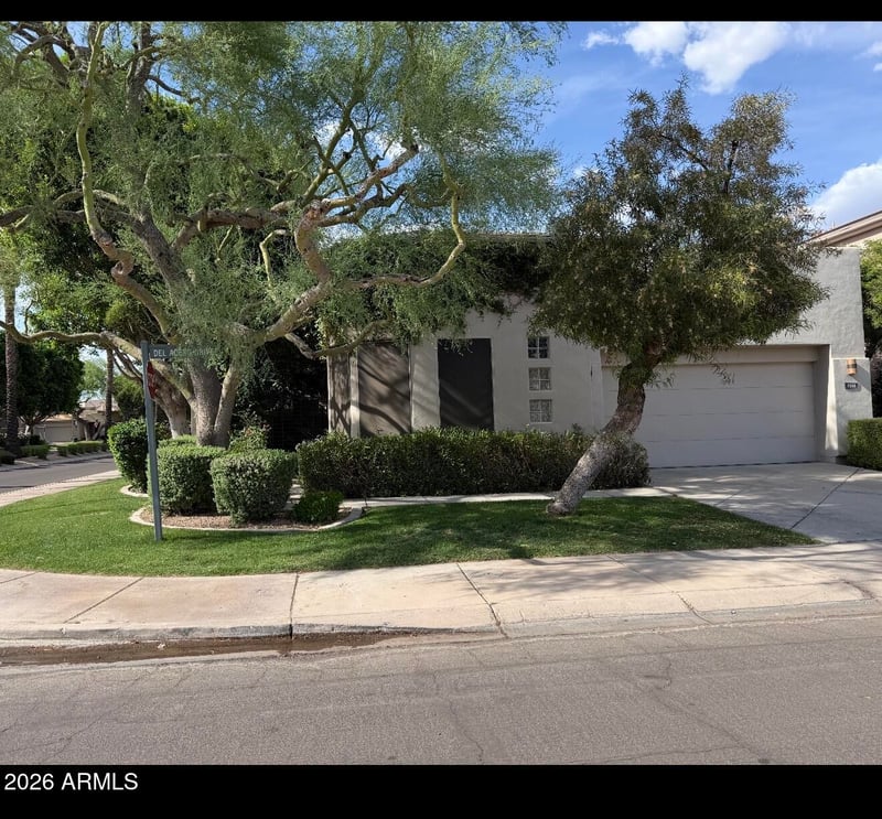 7338 Del Acero Dr, Scottsdale, AZ 85258