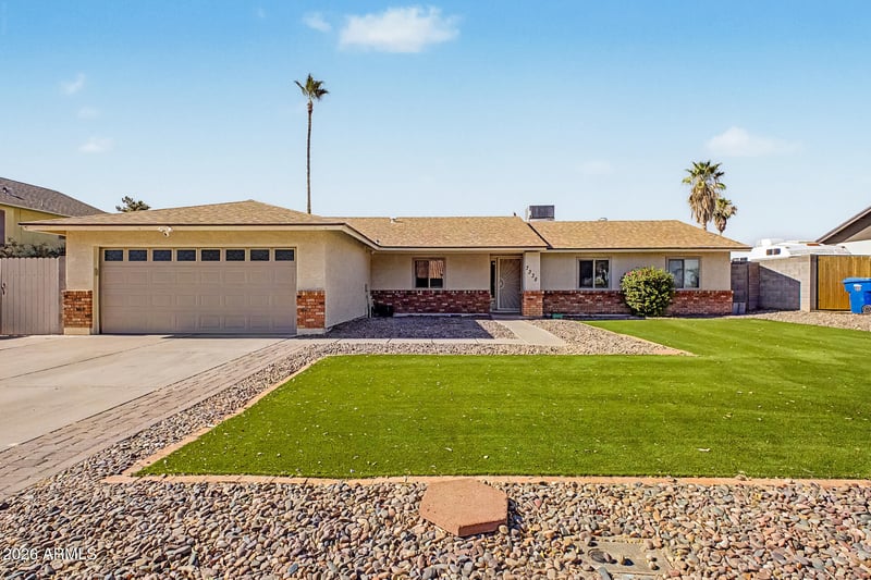 7338 E Greenway St, Mesa, AZ 85207