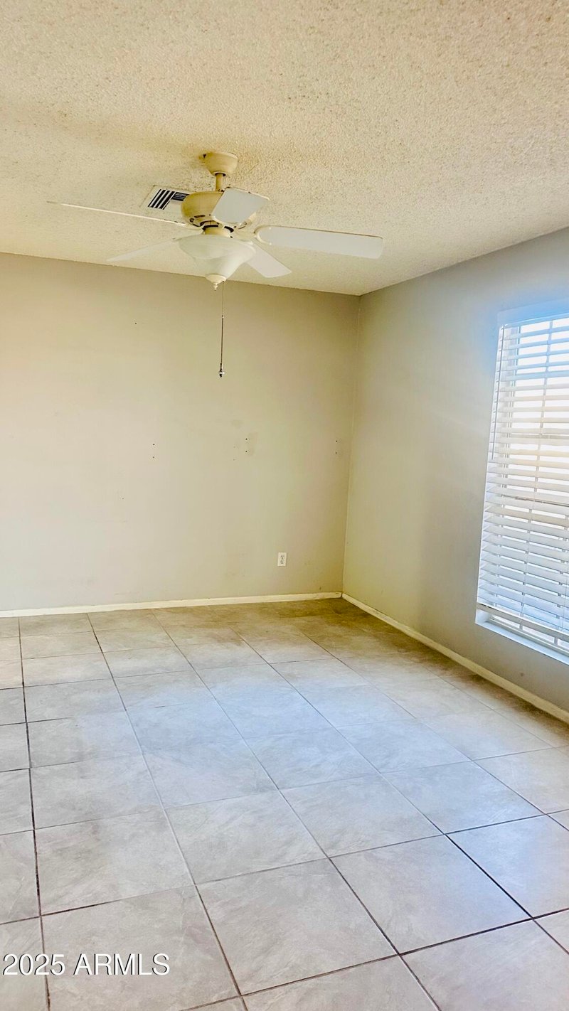 7339 Krall St, Glendale, AZ 85303