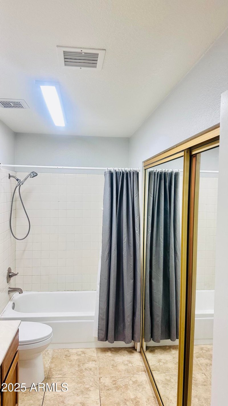 7339 Krall St, Glendale, AZ 85303