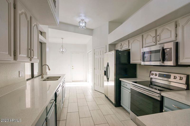 7339 S Jentilly Ln, Tempe, AZ 85283