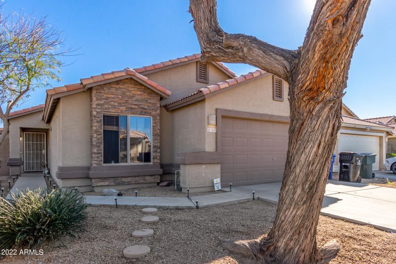 7339 W Raymond St, Phoenix, AZ 85043