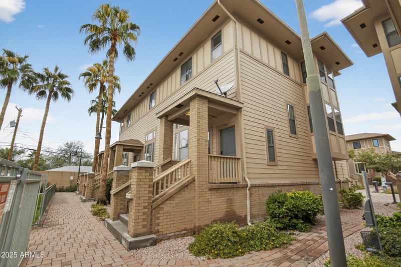 734 Beck Ave, Tempe, AZ 85281