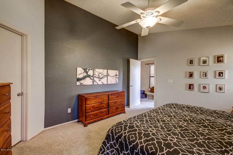 734 E Sack Dr, Phoenix, AZ 85024
