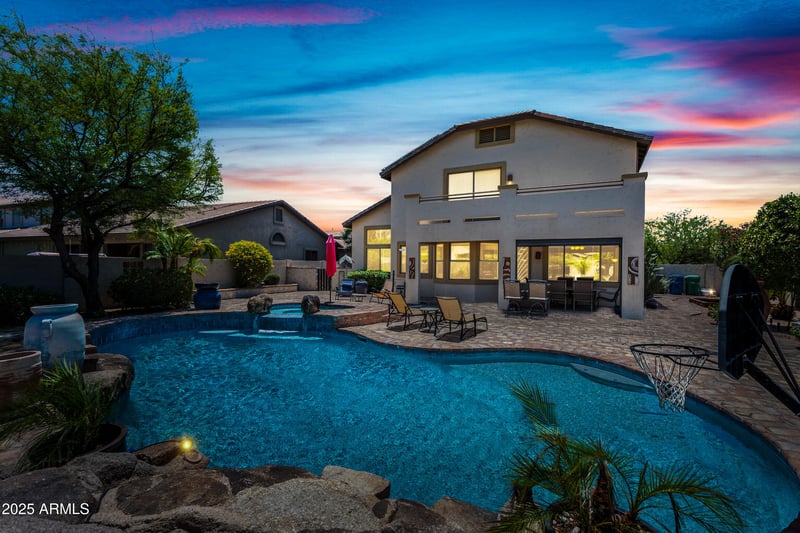 7342 Norwood St, Mesa, AZ 85207