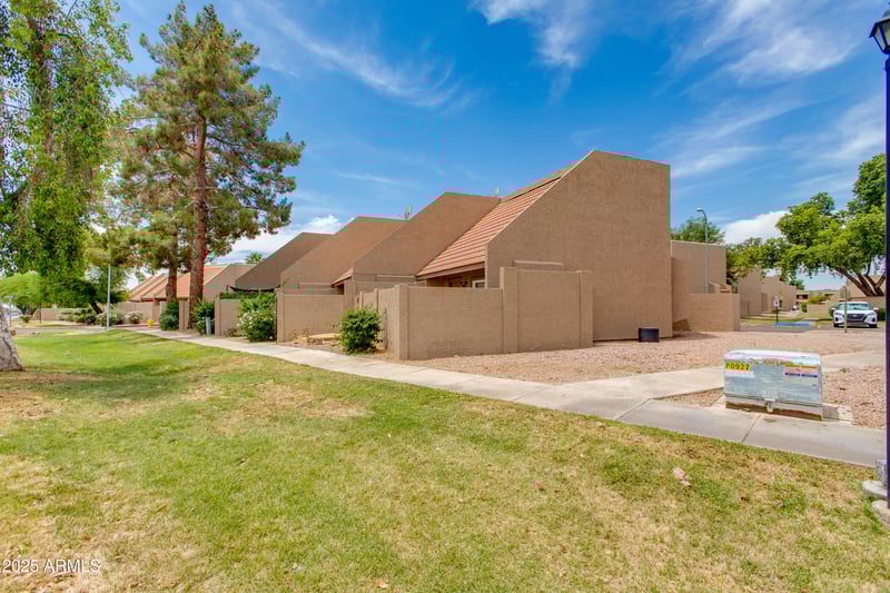 7344 43rd Ave, Glendale, AZ 85301
