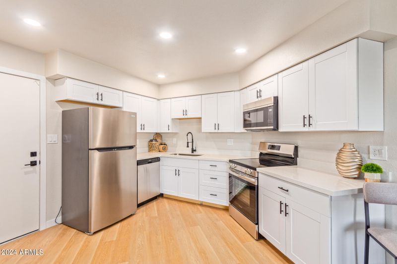 7344 N 43rd Ave, Glendale, AZ 85301