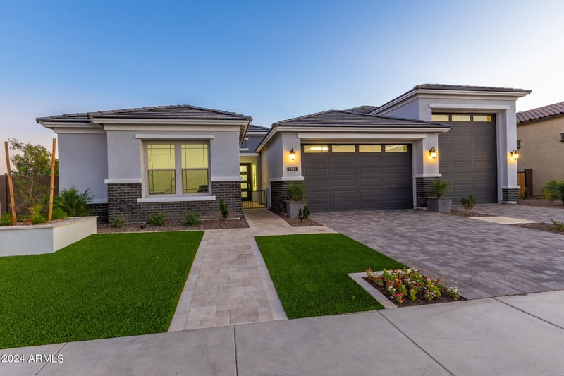 7346 Lisbon Ln, Peoria, AZ 85381