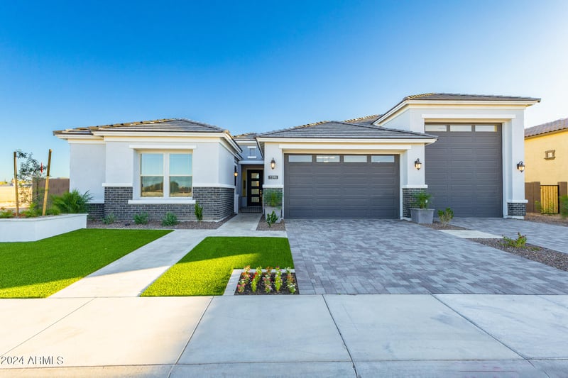 7346 Lisbon Ln, Peoria, AZ 85381