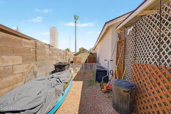 7347 Paradise Dr, Peoria, AZ 85345